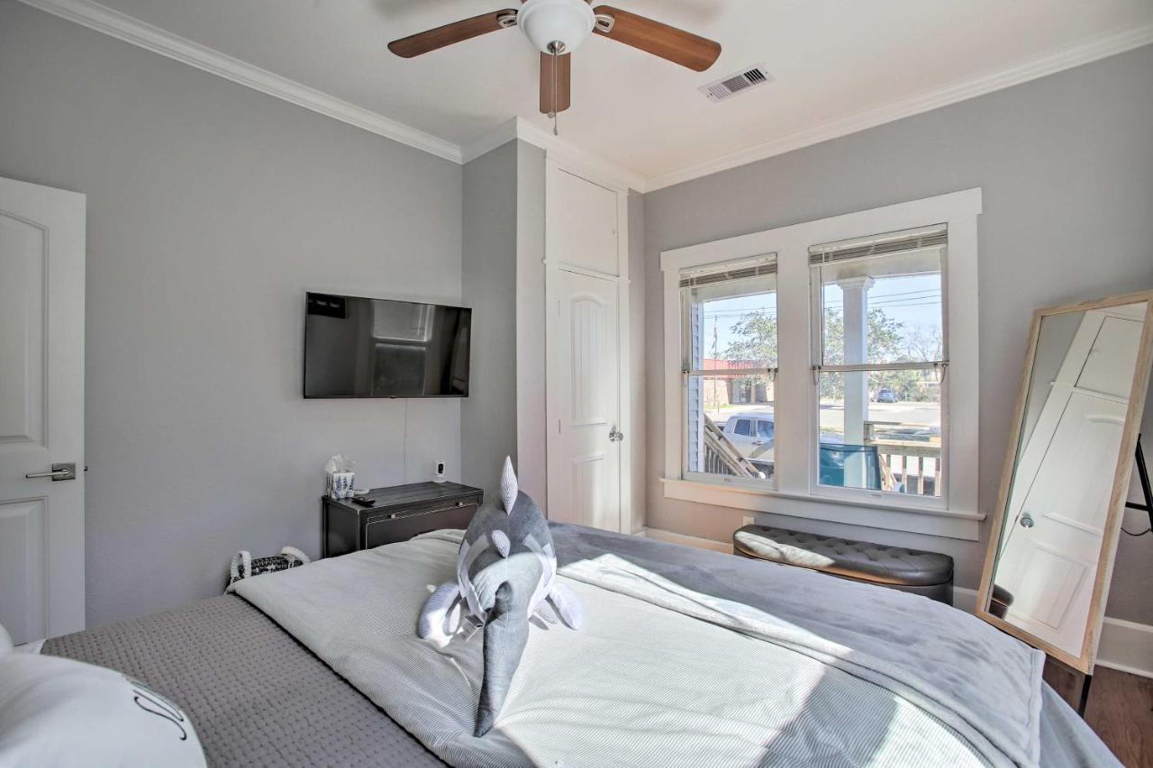 Cozy Beach Bungalow Near Galveston Seawall And Pier Esterno foto